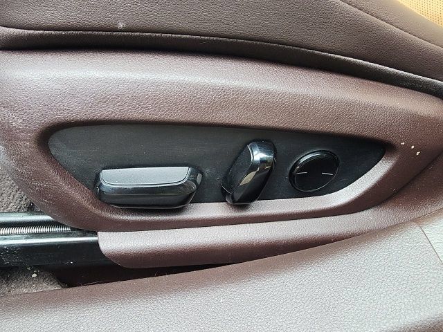 Used 2021 Lexus ES 300h w/ Premium Package FWD image 16