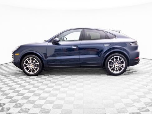 Certified 2024 Porsche Cayenne Coupe AWD/4WD image 2