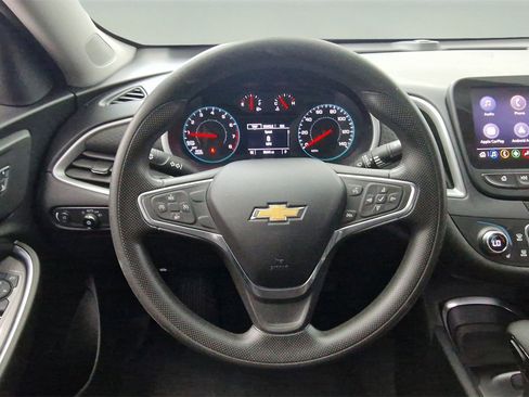 Used 2022 Chevrolet Malibu LT image 10