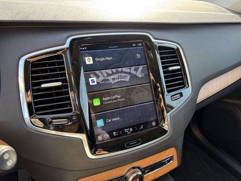 Used 2024 Volvo XC90 B6 Plus image 20