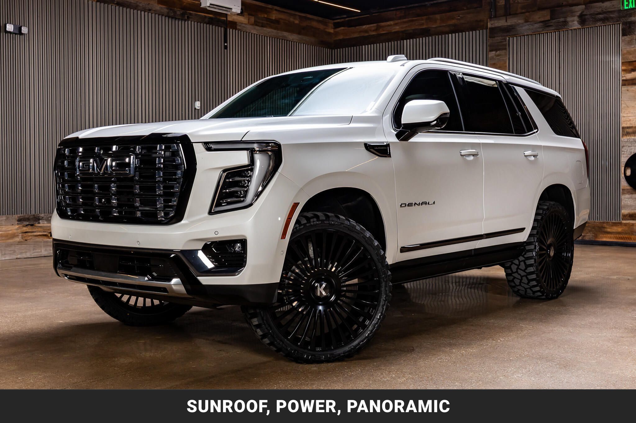 Used 2025 GMC Yukon Denali Ultimate w/ LPO, Floor Liner Package AWD/4WD image 5