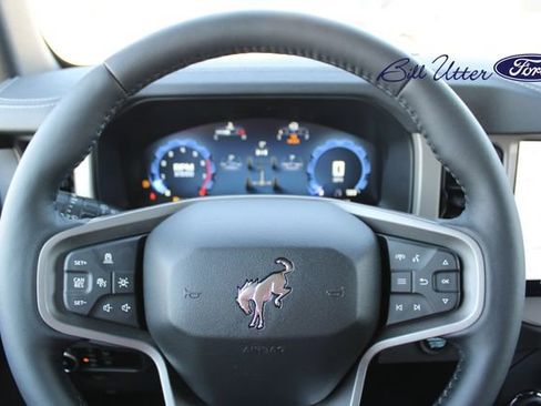 New 2025 Ford Bronco Outer Banks image 17