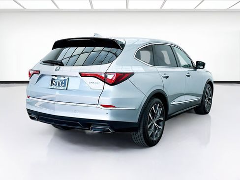 Used 2023 Acura MDX FWD w/ Technology Package image 4
