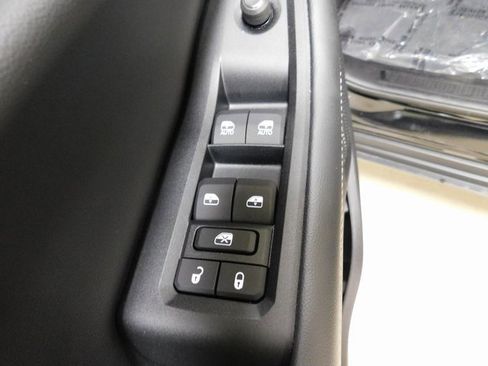 New 2025 Jeep Grand Cherokee Limited w/ Black Appearance Package image 19