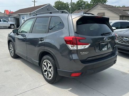 Used 2022 Subaru Forester Premium AWD/4WD image 7