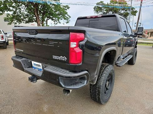 Used 2022 Chevrolet Silverado 2500 High Country w/ Z71 Off-Road Package AWD/4WD image 7
