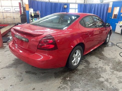 Used 2007 Pontiac Grand Prix Base image 3