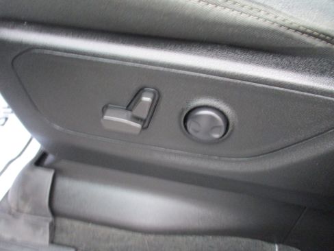 Used 2022 RAM 1500 Big Horn image 15