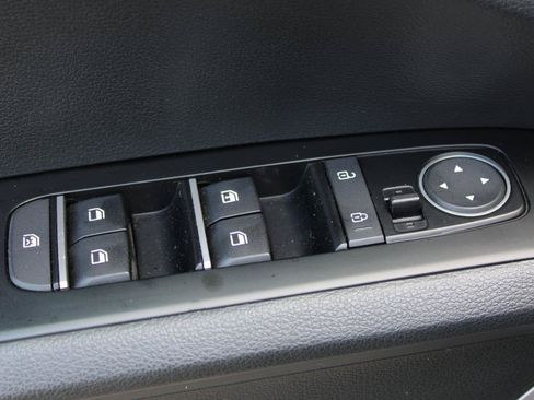 Used 2023 Kia Soul EX FWD image 15