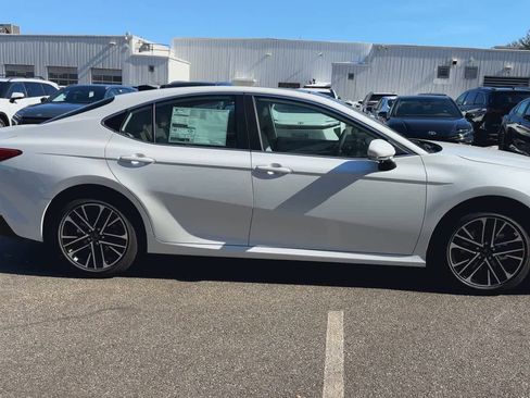 New 2026 Toyota Camry XLE image 9