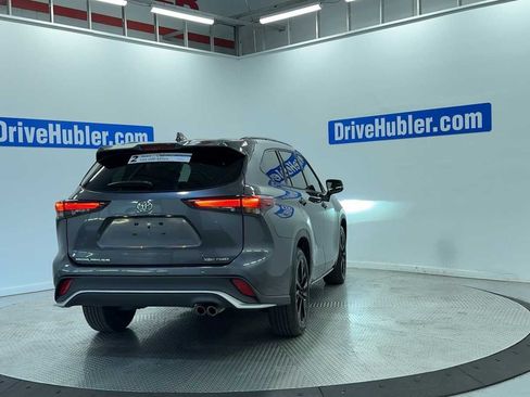 Used 2025 Toyota Highlander XSE AWD/4WD image 7