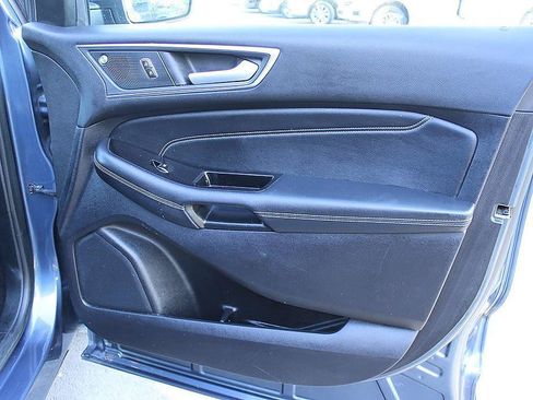 Used 2019 Ford Edge Titanium FWD image 20
