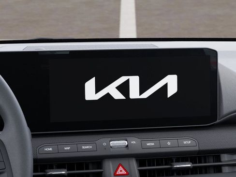 New 2026 Kia K4 LXS image 20