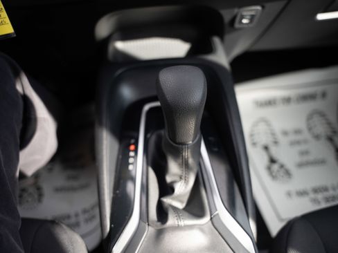 Used 2024 Toyota Corolla LE image 32