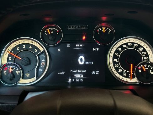 Used 2018 RAM 1500 Laramie w/ Convenience Group AWD/4WD image 24