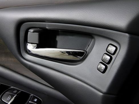 Used 2024 Nissan Murano Platinum image 9