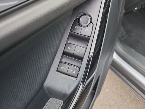 New 2026 Chevrolet Equinox LT w/ Convenience Package II image 52