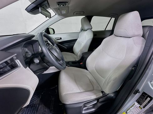 Used 2024 Toyota Corolla Cross L image 15