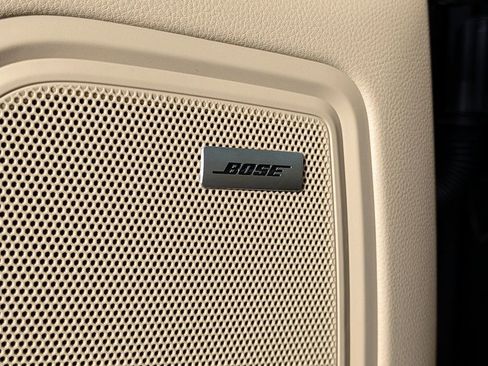 New 2026 Porsche Macan image 29