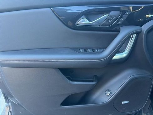 Used 2022 Chevrolet Blazer Premier w/ Enhanced Convenience Package image 17