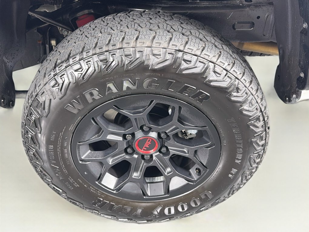 Used 2026 Toyota Tacoma TRD Pro AWD/4WD image 32
