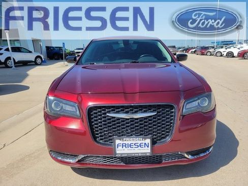 Used 2018 Chrysler 300 Touring w/ Sport Appearance Package image 2