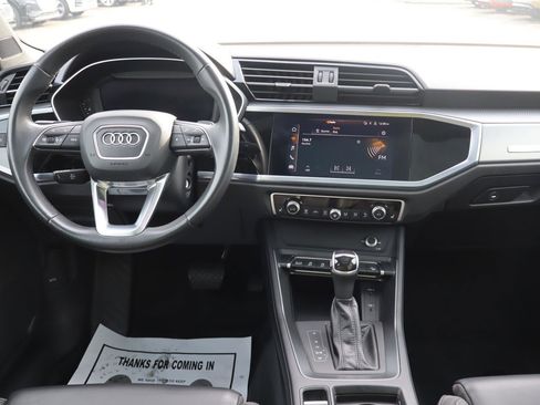 Used 2022 Audi Q3 2.0T Premium w/ Black Optic Sport Package image 12