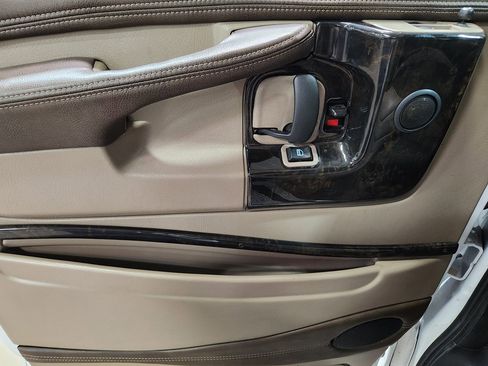 Used 2015 Chevrolet Express 2500 image 43