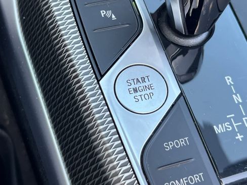 Used 2023 BMW M440i Convertible image 23