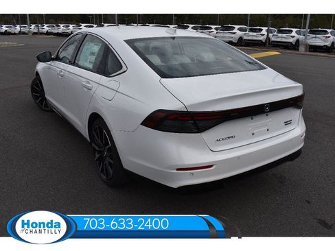 New 2026 Honda Accord Hybrid Touring image 5