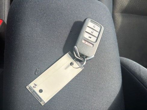 Used 2016 Honda CR-V EX image 27