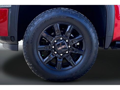 Used 2025 GMC Sierra 2500 AT4 w/ AT4 Premium Plus Package AWD/4WD image 28