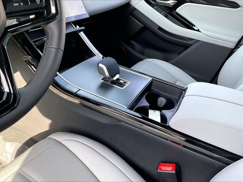 New 2026 Land Rover Range Rover Evoque S image 10
