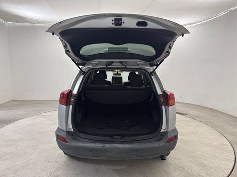 Used 2015 Toyota RAV4 LE FWD image 25