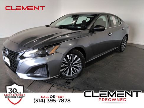 Used 2024 Nissan Altima 2.5 SV FWD image 1