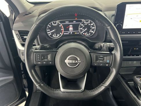 Used 2023 Nissan Rogue SL w/ SL Premium Package image 10