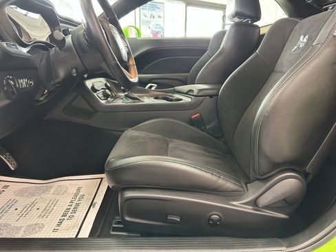 Used 2023 Dodge Challenger R/T Scat Pack image 10