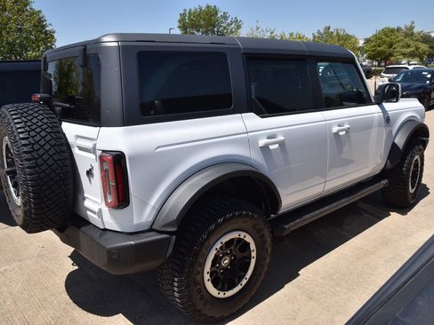 Certified 2024 Ford Bronco Outer Banks w/ Sasquatch Package AWD/4WD image 6