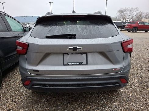 Used 2025 Chevrolet Trax RS w/ Driver Confidence Package image 5