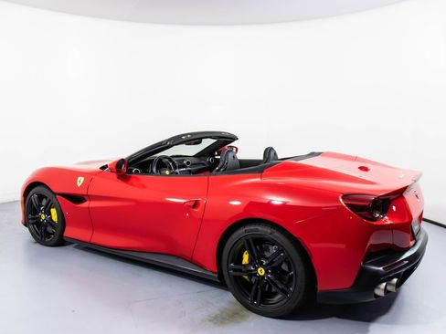 Certified 2019 Ferrari Portofino RWD image 8