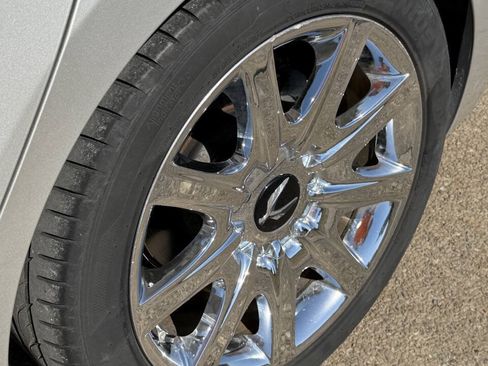 Used 2012 Hyundai Equus Signature RWD image 27