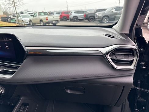 Used 2024 Chevrolet TrailBlazer LT w/ Driver Confidence Package image 19