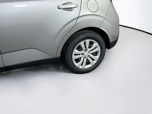 Used 2023 Kia Soul LX image 28