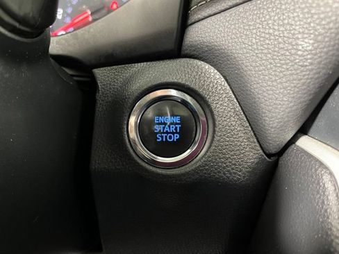 Used 2022 Toyota RAV4 XLE w/ Convenience Package AWD/4WD image 24