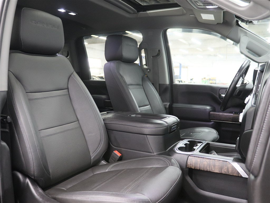 Used 2020 GMC Sierra 2500 Denali w/ Denali Ultimate Package AWD/4WD image 14