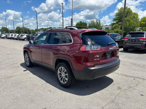 Used 2019 Jeep Cherokee Latitude Plus w/ Cold Weather Group AWD/4WD image 7