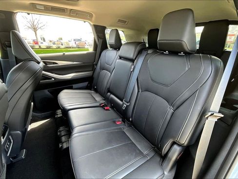 Certified 2026 INFINITI QX60 Luxe w/ Cargo Package image 32