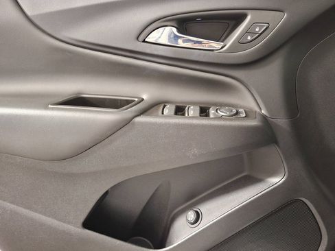 Used 2022 Chevrolet Equinox LT image 22