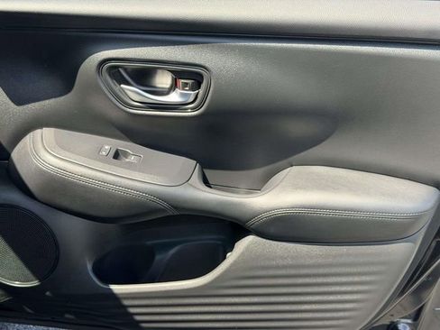 Used 2026 Honda HR-V LX image 6