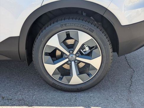 New 2026 Volvo XC40 B5 Plus w/ Protection Package Premier AWD/4WD image 6